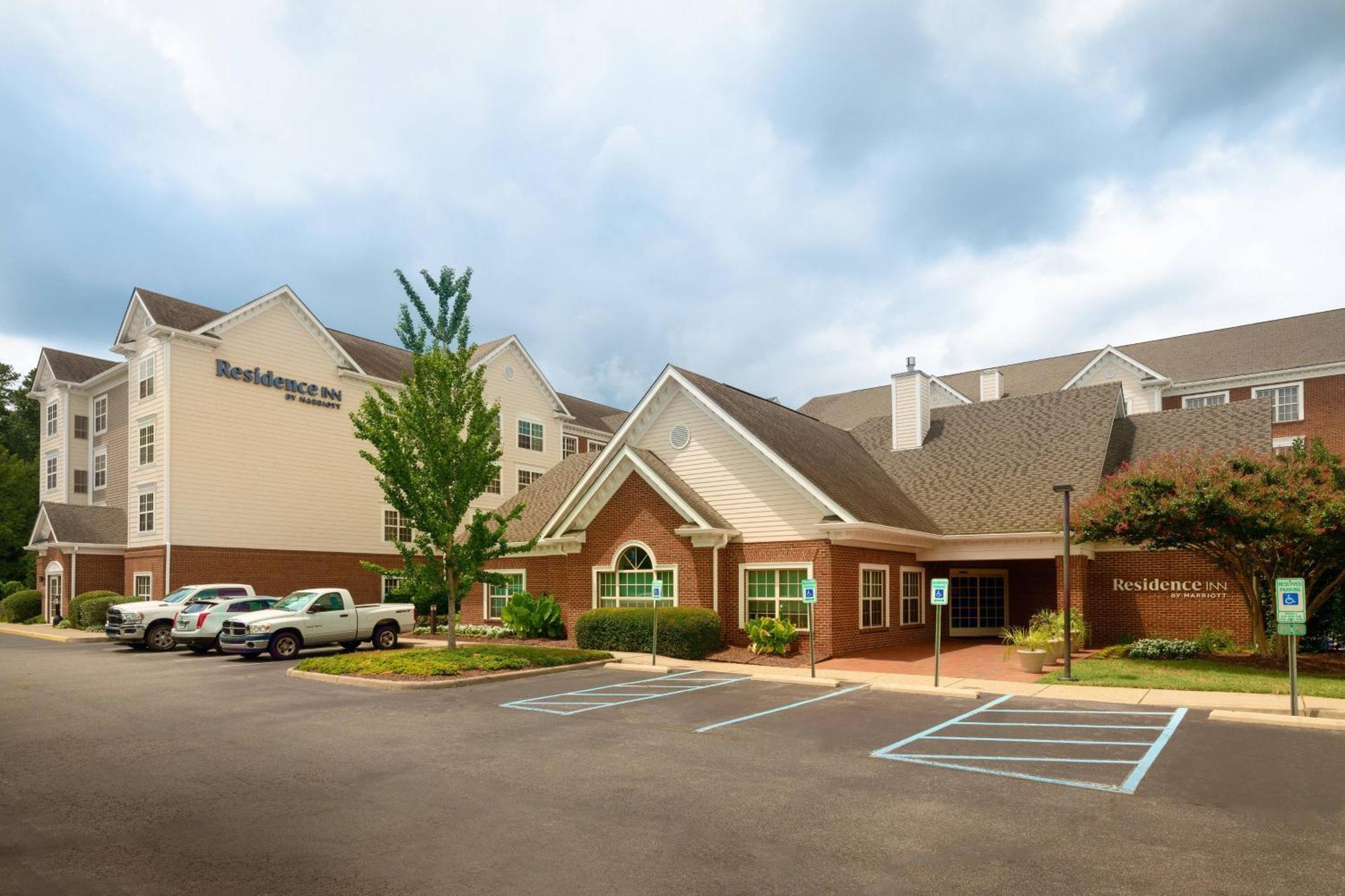 Residence Inn By Marriott Вильямсбург Экстерьер фото