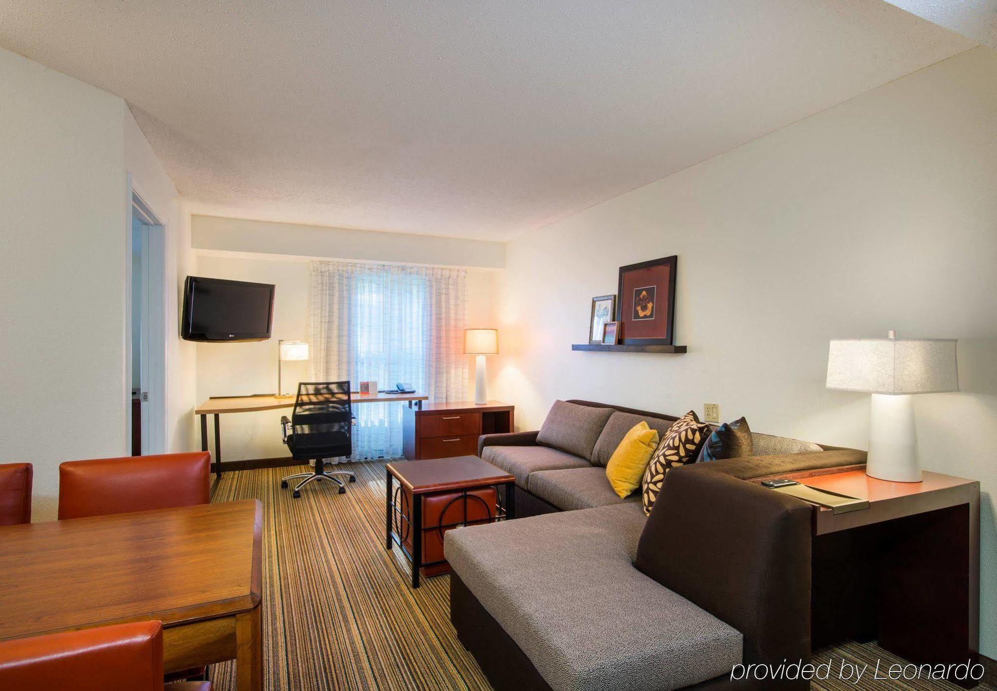 Residence Inn By Marriott Вильямсбург Экстерьер фото